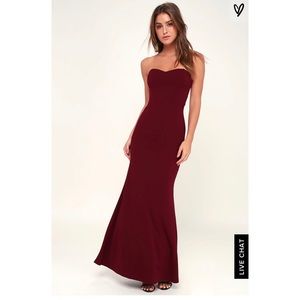 Lulu’s Strapless Bridesmaid Dress in Burgundy